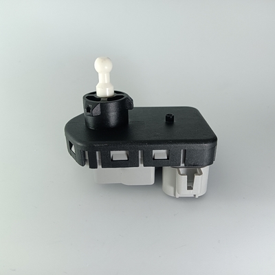 Gli azionatori del faro sostituiscono il sistema di livellamento automatico del faro di Toyota Camry