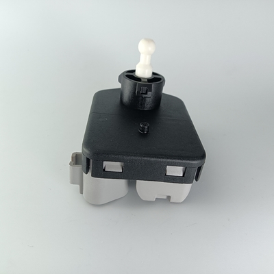 Gli azionatori del faro sostituiscono il sistema di livellamento automatico del faro di Toyota Camry